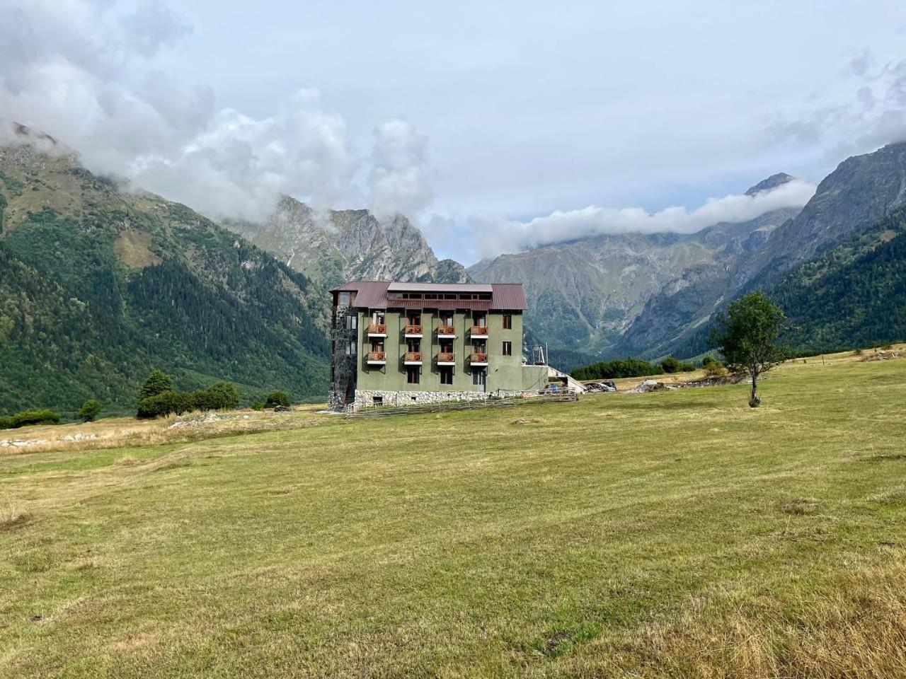 Hotel Lamala Mazeri Екстериор снимка